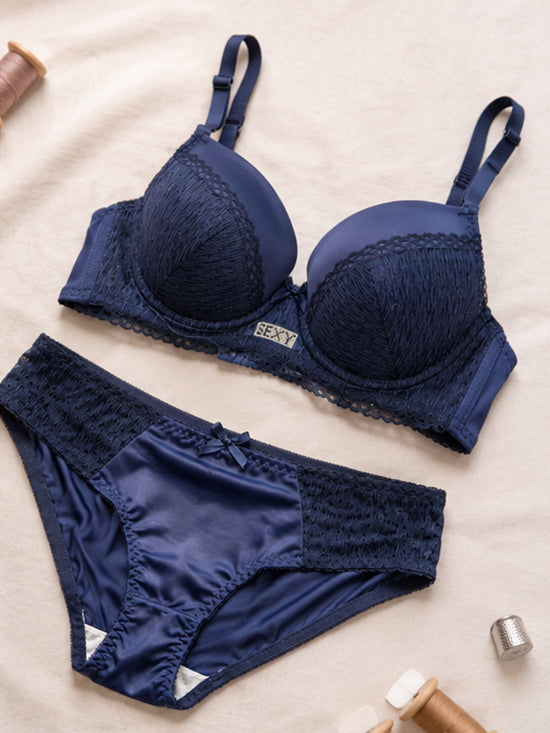 Signature Lace Padded Bra & Panty Set – Navy Blue