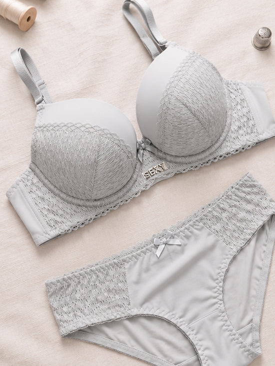Signature Lace Padded Bra & Panty Set – Grey